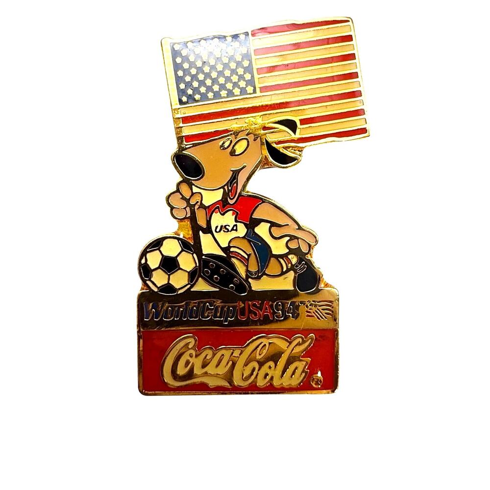 Soccer Vintage 1994 World Cup USA Mascot Coca Cola lapel pin American Flag